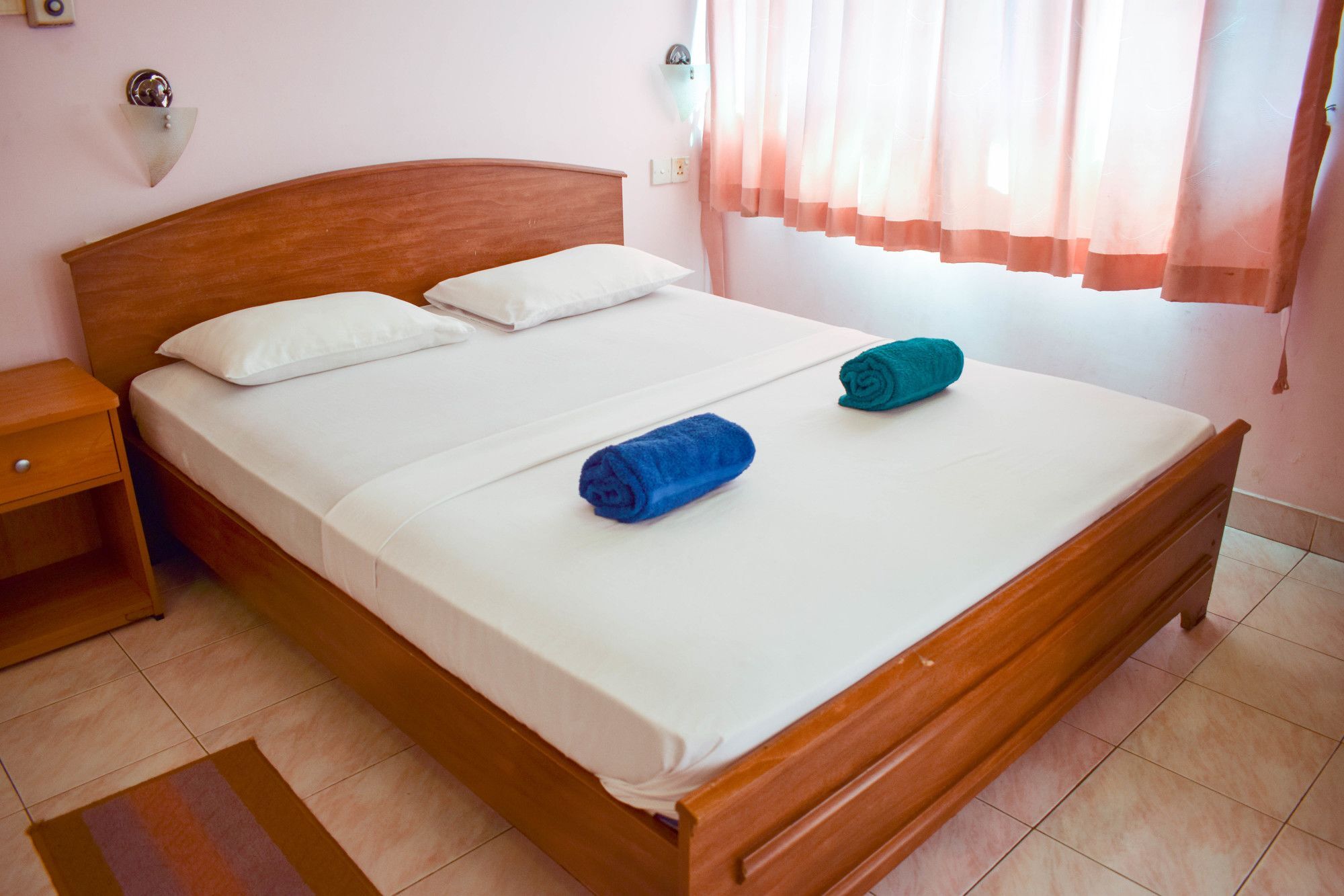 Hotel Red Rose Negombo Exterior photo